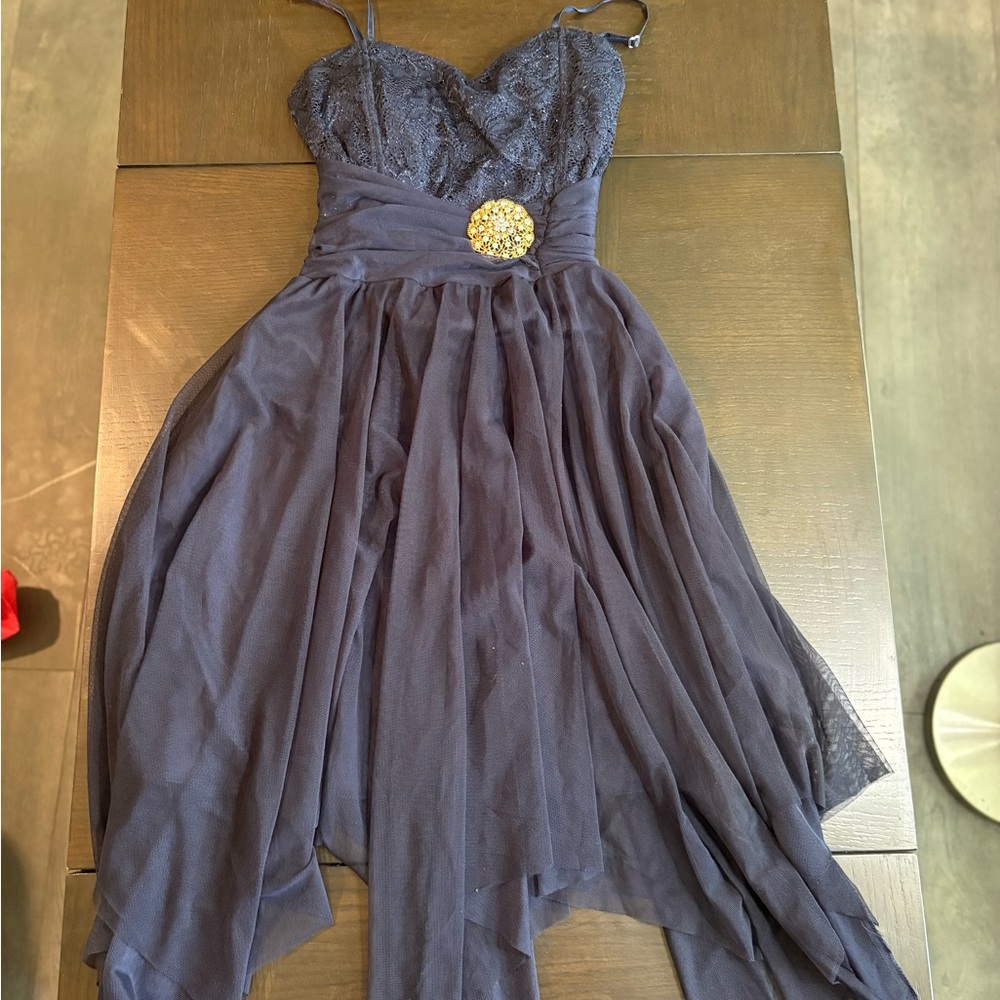 Elegant Purple Evening Dress with Gold Accent